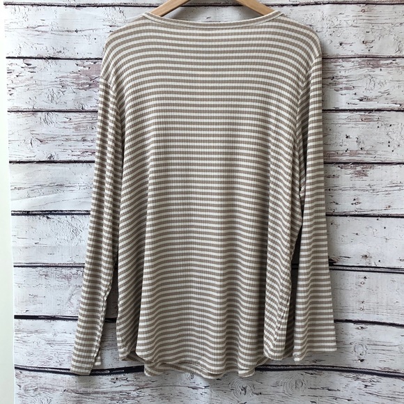New Old Navy Women's Long-Sleeved Top🙂 - Picture 5 of 6
